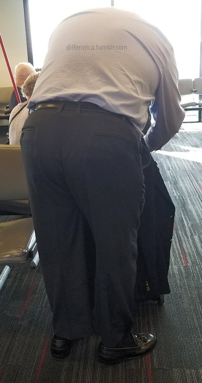 dilferotica: For those who like big, older daddies…