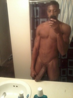 blackmalefreaks:  BLACK MALE FREAKS  