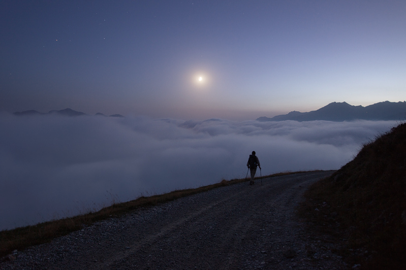 nubbsgalore:  a walk in the clouds. photos of and by roberto bertero ascending