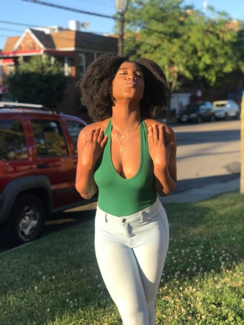 xobeautifiedxo:Pursuit of happiness ✨www.instagram.com/jonaldy_edouard/