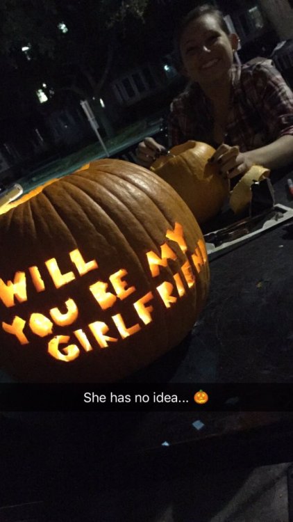 thecommonchick:  Goals 😍🎃 