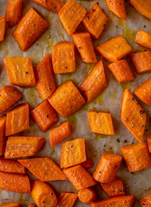 ROASTED CARROT COCONUT SOUP