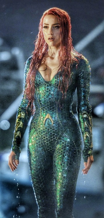vikaq: Queen Mera