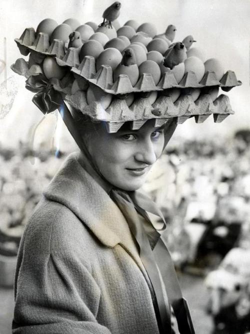 24hoursinthelifeofawoman:Easter bonnet