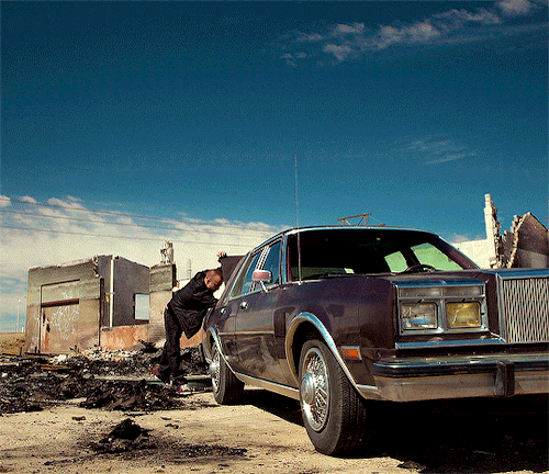 Breaking Bad S04E05 "Shotgun"