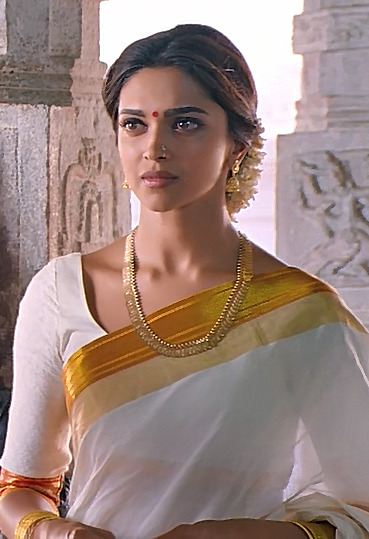 kajra-re:Deepika Padukone, Chennai Express, 2013.
