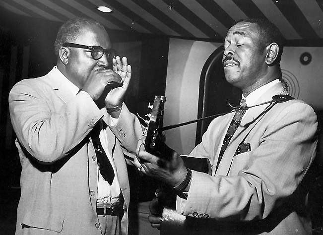 drbgood:  Sonny Terry on harmonica and Brownie McGhee on guitar. [Watch &amp;