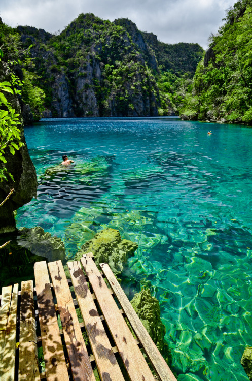 travelingcolors: Kayangan Lake, Coron Islands | Philipinnes (by Emilio Marañón)