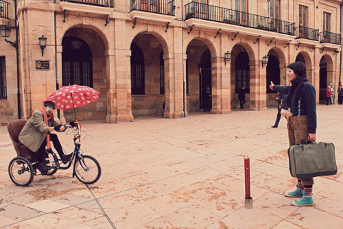 asturiasbike:  jartana: Noviatro on Flickr. En #Asturias la #bicicleta sirve para todo