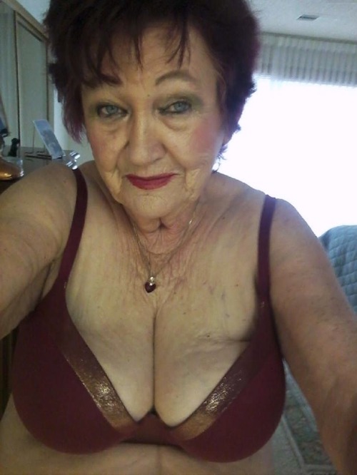 silverlining1967:So so beautiful Over 300 pics and videos uploaded daily, the best porn for grannies