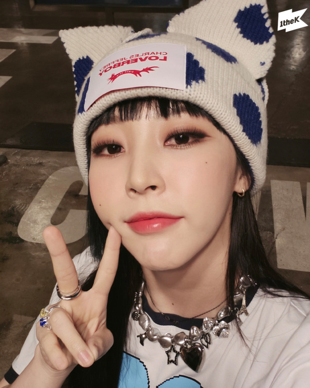 moonbyul mamamoo 1thek selcas #moonbyul #mamamoo #thek #selca Korean ...