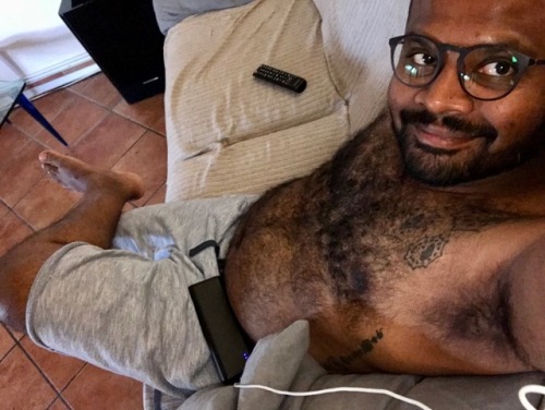 https://nipplepigs.tumblr.com/post/164332999670