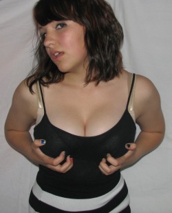 incestqueen:  you know i like to roleplay,