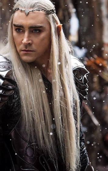 Brand new official photo of Thranduil in “The Battle Of Five Armies”!