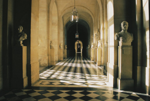 ancient-serpent: Versailles by lucie777