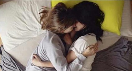 just-a-useless-lesbian:  Because this looked Hollstein af  ~Creds to Megan on the