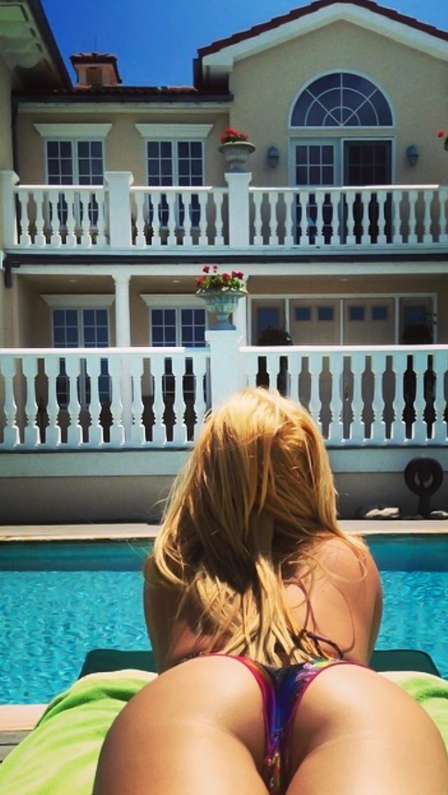 7mml:  american-hustler:  Beach House in the Hamptons  I wish I can have this house