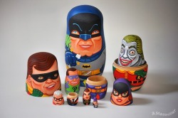 geek-art:  ‪#‎geekart‬ Amazing pop culture Matryoshka Dolls by Andy Stattmiller ! More here http://www.geek-art.net/andy-stattmiller-pop-culture-nesting-dolls/