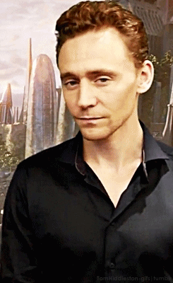harknessneverdies:  waitithinkmydearwehaveaguest:  loki-iago:  stop it.  Oh man that