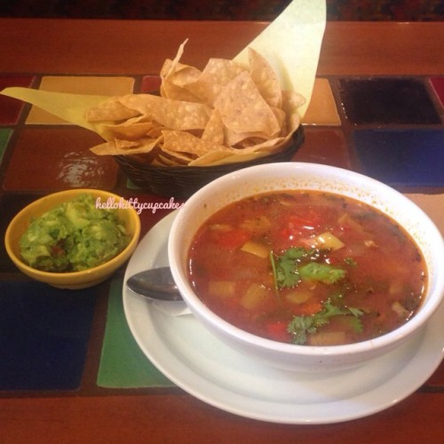 LUNCH BREAK #eltorito #mexicanfood #soup #lunch #guacamole #food #foodporn #drinks #working #popular