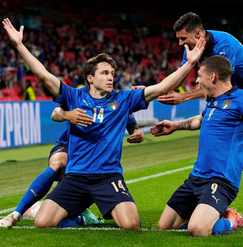 Federico Chiesa celebrates his goal during the match vs. Austria