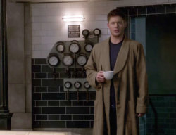 queen-of-the-rising-demons:  mummytroll:  whydouwantaname:  lucifuge-rofocale:  …the morning after… Sam: … Dean: What?  Only 6 notes?! What the…  at first I didn’t see what’s up but now I love it  Why the fuck doesn’t this have more notes