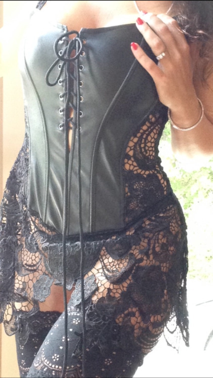 enormahotselfies: Find Teen Today At That Website!   