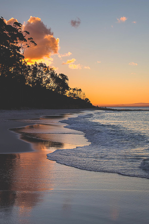 visualechoess:National Park Sunset - by: Alexandra Currie xx