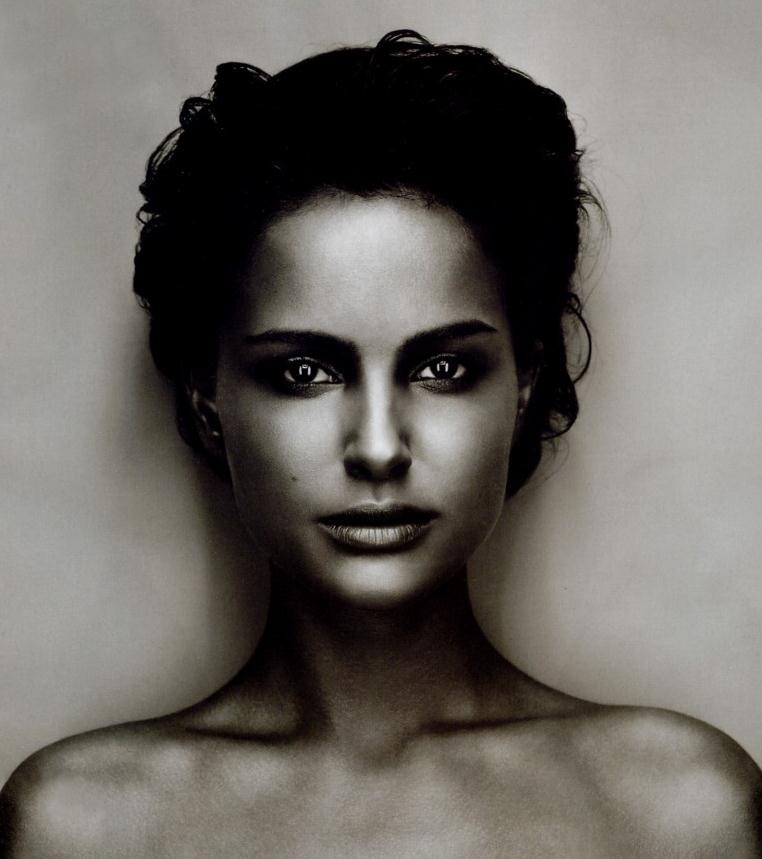 massiveobjectmoon:       Natalie Portman  by Robert Maxwell  