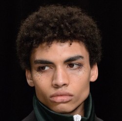 polykowiak:  Sol Goss at Burberry Prorsum Fall 2016 