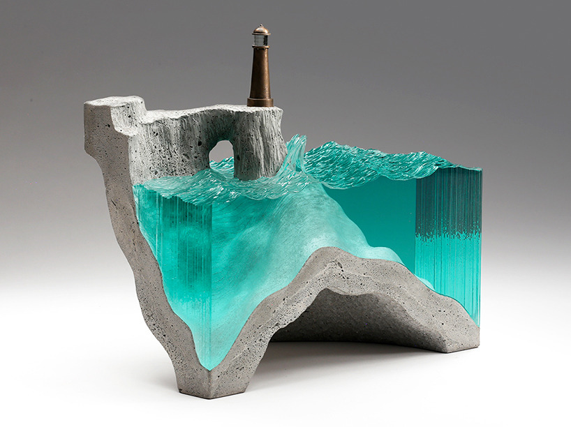 culturenlifestyle:Exquisite Glass Ocean Sculptures Reflect the Deep Blue Ocean Abyss 