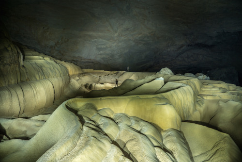 art-tension:Incredible Hidden Cave in Laoson 500pxTham Khoun Xe, more commonly known as Xe Bang Fai 
