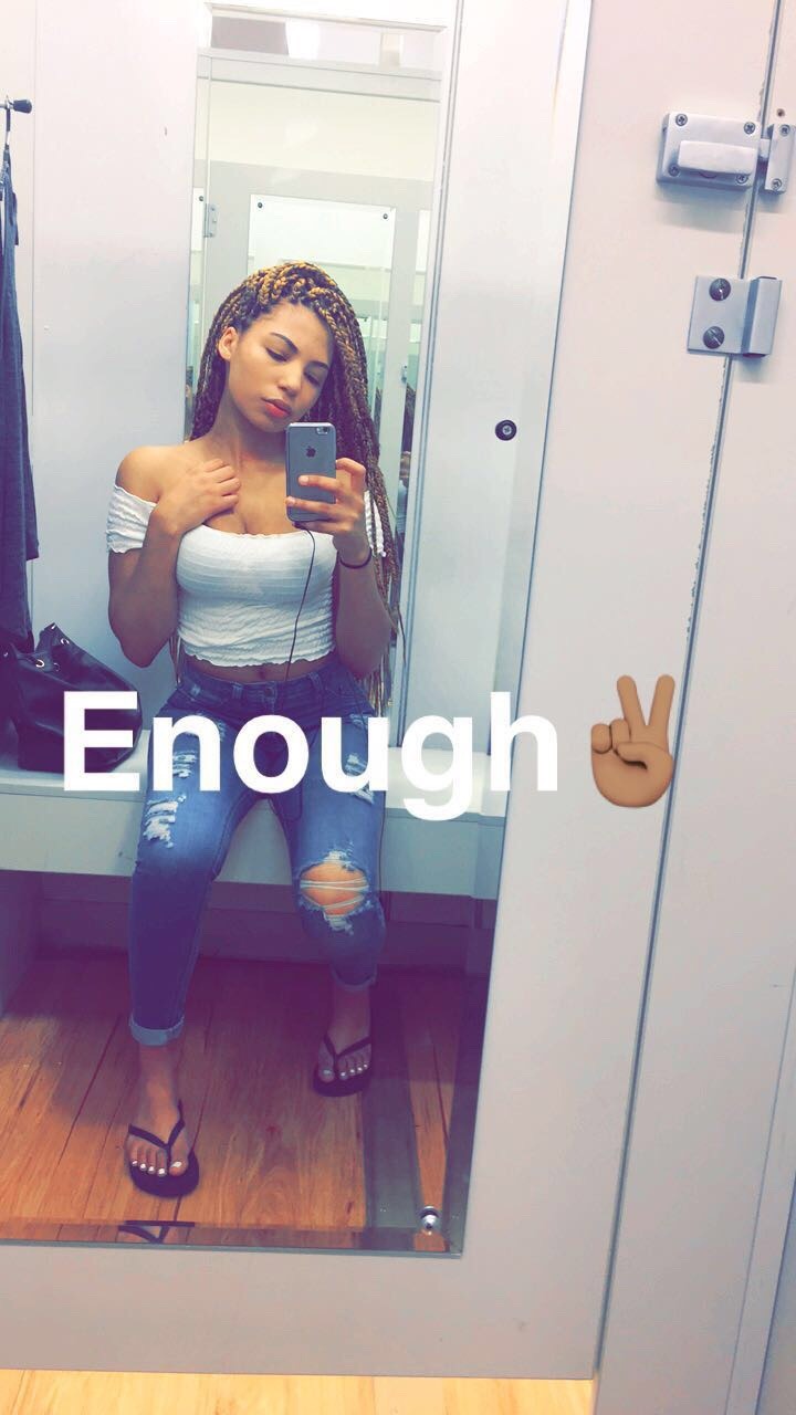 bthechangeuwant2cintheworld:  My snap shenanigans Pt2