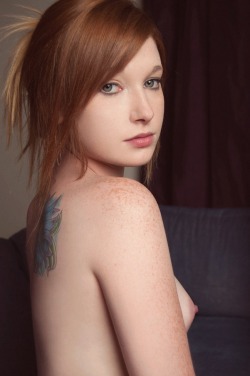 templeofginger:  http://templeofginger.tumblr.com When you reblog, be kind. Keep source, model and photographer credits. Keep the art alive.