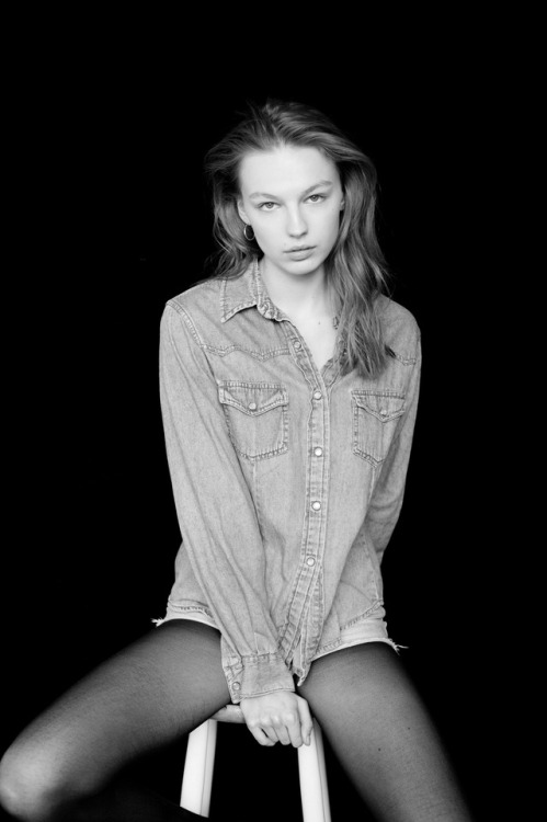 walnutwax: Weronika (select models) by walnutwax Lovely!