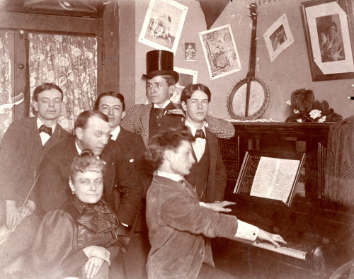 Musicians at Princeton, 1860s-1980s:1. Eight unidentified students hanging out on Princeton&rsq