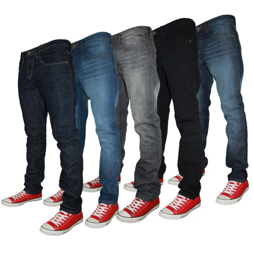 interdevo-converse:   several separate male legs, weared in converse and jeans  prostheses or manneq
