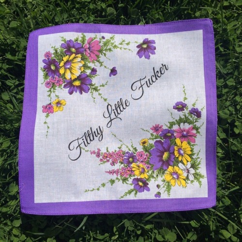 herdirtylittleheart:  Spring gets messy, you might need a handkerchief.  (Click here to see more colours and styles.)   
