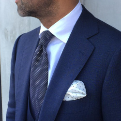 manudos:  Fashion clothing for men | Suits