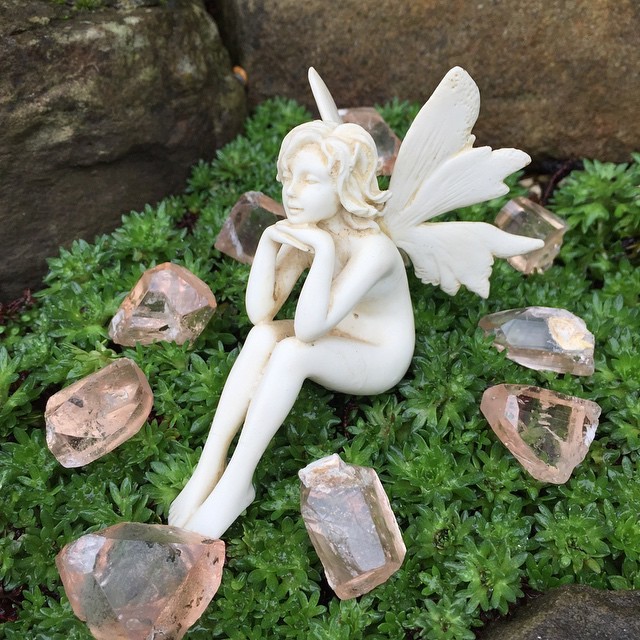 moon-sylph:  ksccrystals:  Champagne Topaz  ☽ ⁎ ˚ * ☀ Mystique, autumn,