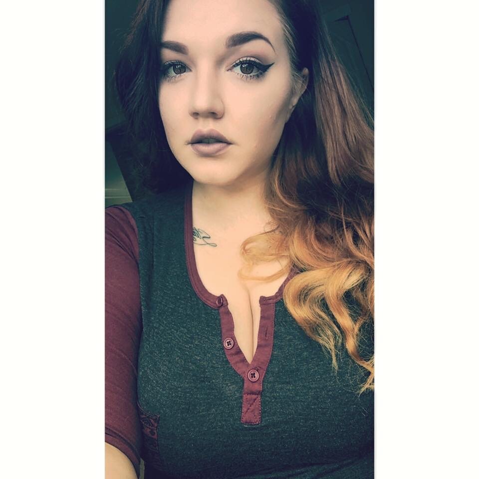 muhhhhlisa:  My ginger days were glorious..but I’m a porcelain babe with my dark