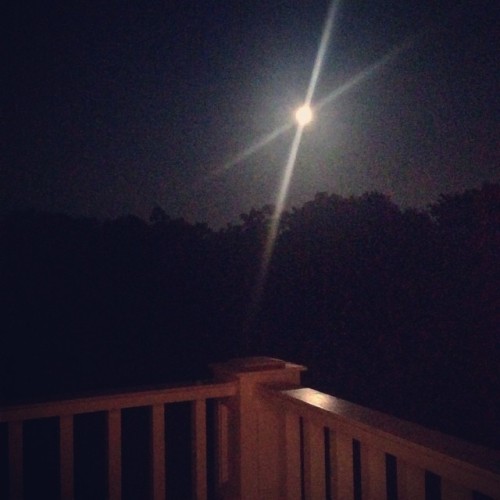 View from my #balcony #moon over the #hamptons #goodnight #moon #bestweekendever #love #family #besties #sun #pool #beach and a lot of #food #vacay #vacation #summer