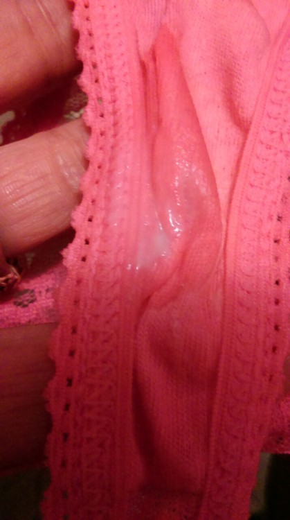 lovemyglassworld: Shopping for more panties got so horny had to take care of business before my purc