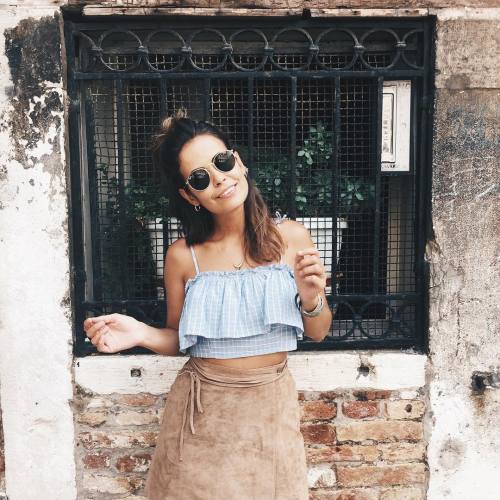 collagevintage: Crop Top &amp; Suede Skirt #CollageOnTheRoad (en Venezia )