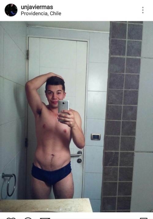 twofishworld: chilenomiron: Un aporte que me llegó por inbox XD Igual está weno el loquito. Thanks t