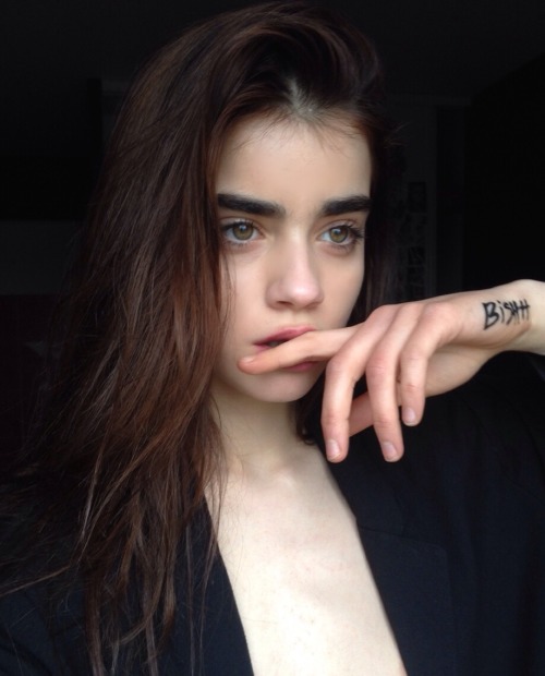 nastygall:  instagram & tumblr: princessalienglitter adult photos