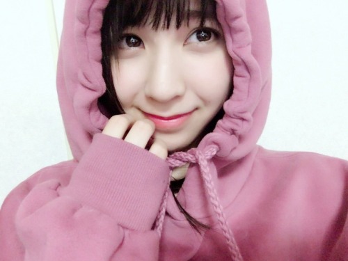 soimort:  松岡菜摘 - Twitter - Thu 12 Oct 2017  おはよう〜っ Good morning~ フォルダから発掘した写真を載せてみる☺︎ 今日も頑張りましょう✴︎ Here I post some photos found in my folder☺︎ Let’s try our best