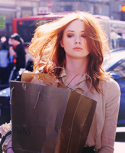 faerydragon: 12-15/100 pictures of the stunning Karen Gillan