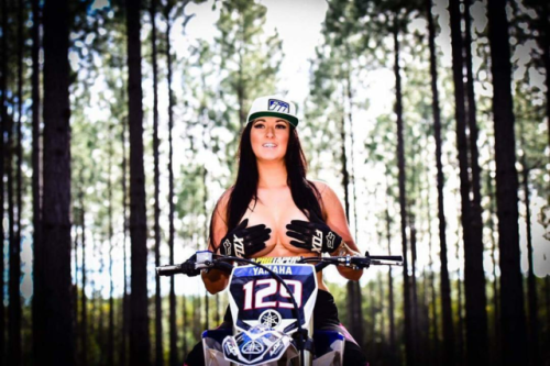 Badass #Motochicks like the beautiful @amy17890 are gifts from God Happy Friday #motocrossbabes