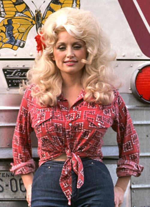 pepaldi:Happy 75th Birthday to Fashion and Country Icon Dolly Parton.